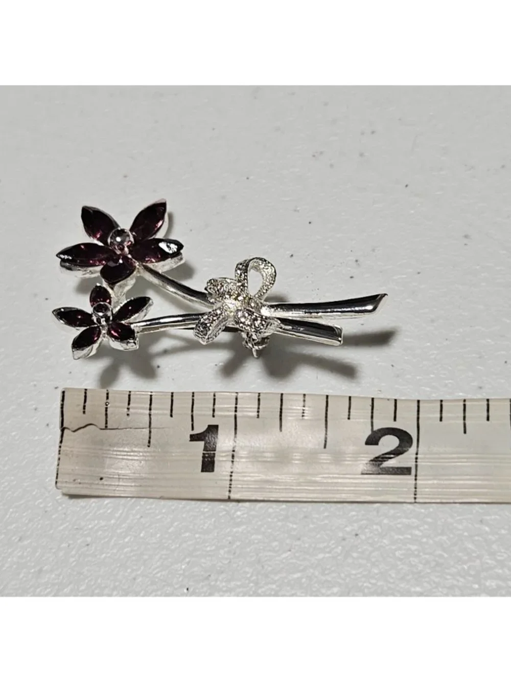 Vintage Pin Purple Flower Silver Tone Rhinestone Brooch Floral Fashion Jewelry